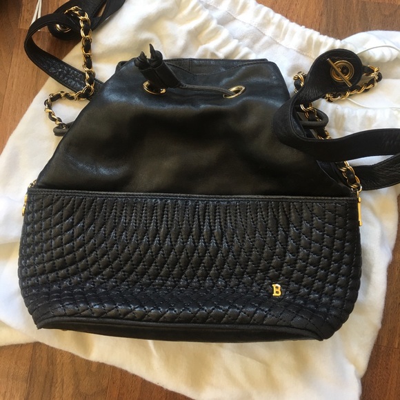 A CLASSIC Bally bag! - Picture 1 of 2